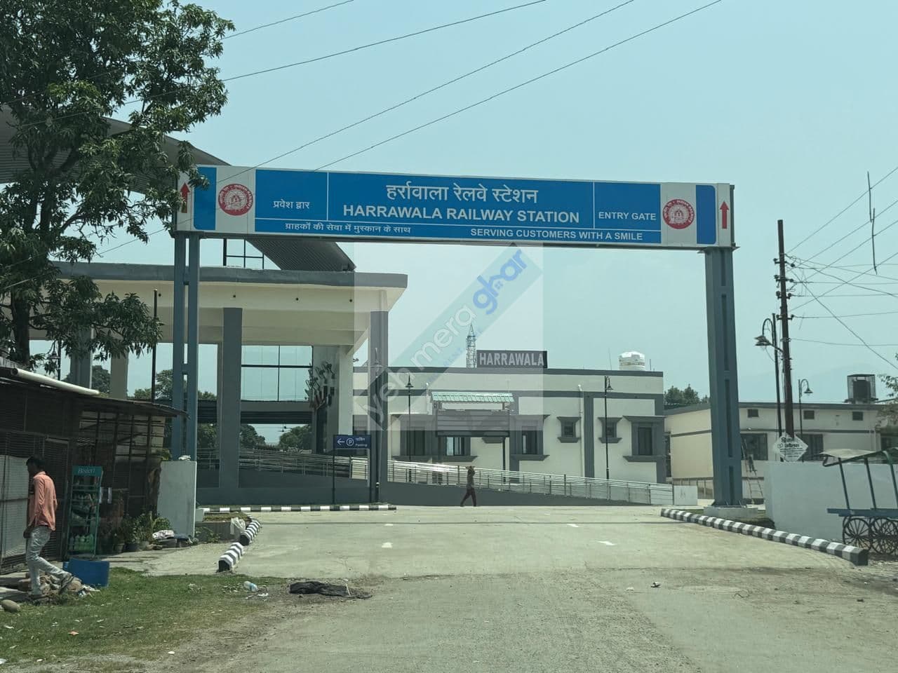 Approx 500 Gajj Land for Sale in Harrawala Station Road (Secondary)